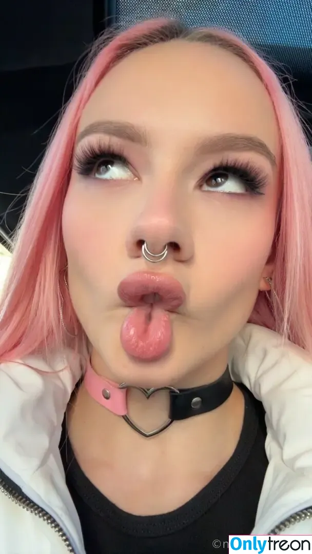 naomiswann nude photo #0011 (naomiswannofficial)