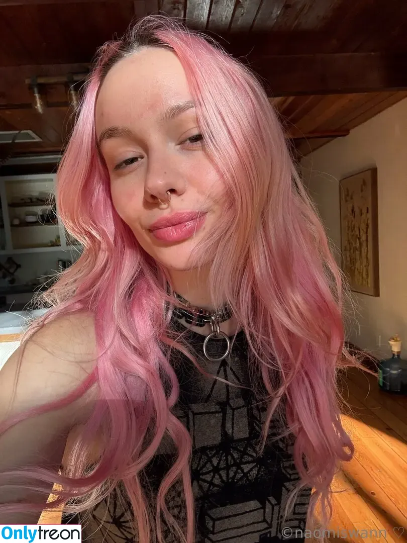 naomiswann nude photo #0013 (naomiswannofficial)