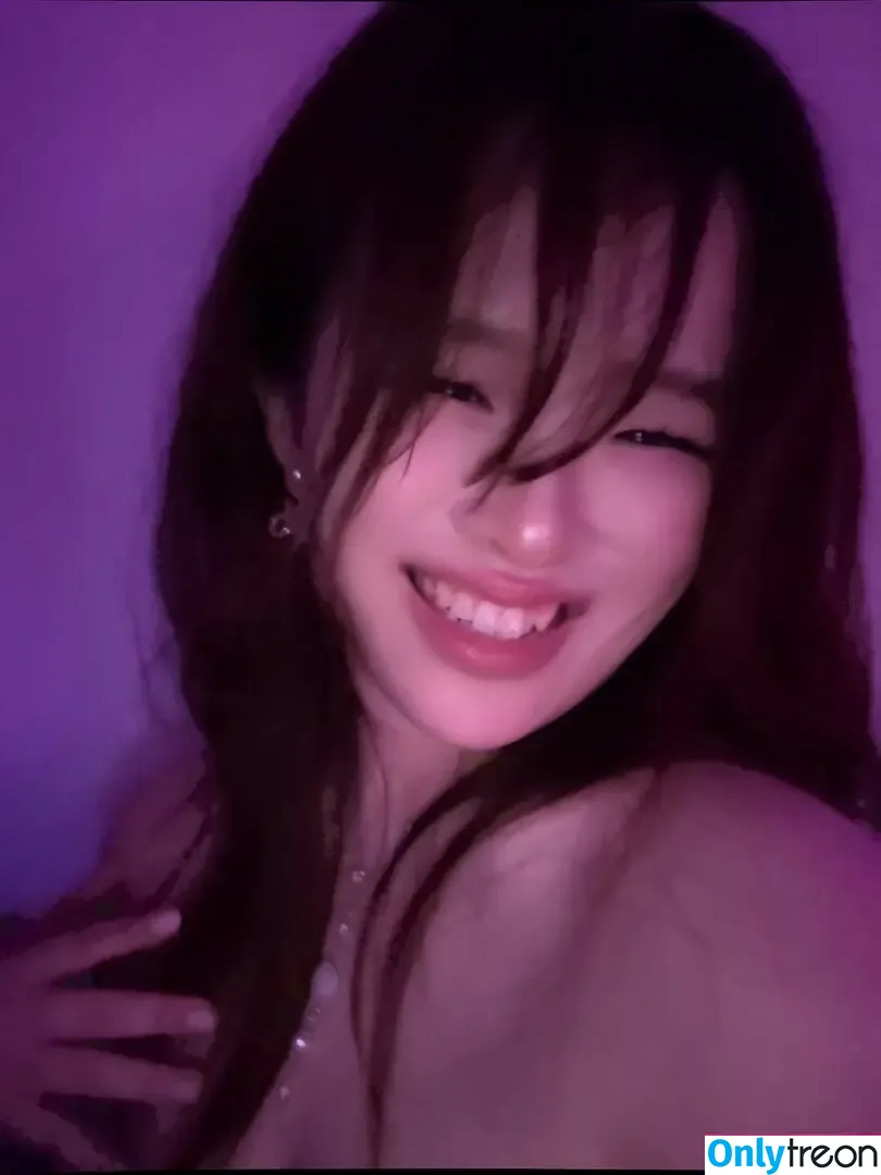 NaoVR nude photo #0020 (anyuser / kitsuhimenao)