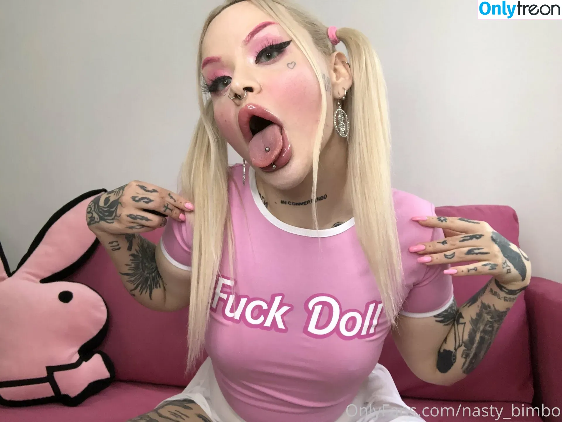 Nasty_bimbo nude photo #0101 (Nasty_bimbo)
