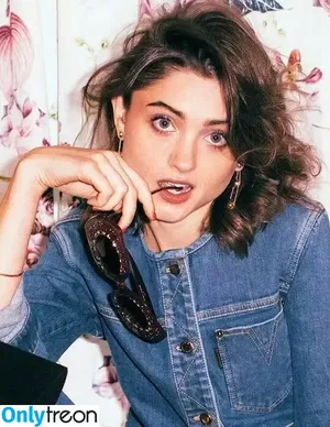 Natalia Dyer / nattyiceofficial nude photo #0248
