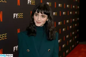 Natalia Dyer / nattyiceofficial nude photo #0323