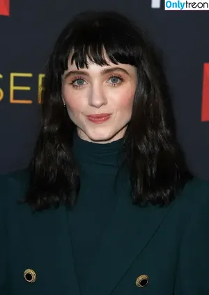 Natalia Dyer / nattyiceofficial nude photo #0333