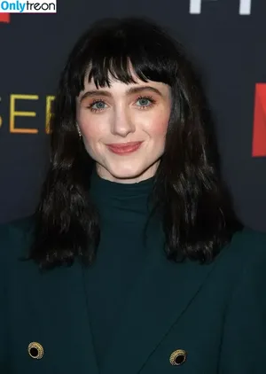 Natalia Dyer / nattyiceofficial nude photo #0335