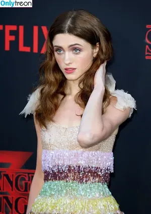 Natalia Dyer / nattyiceofficial nude photo #0410