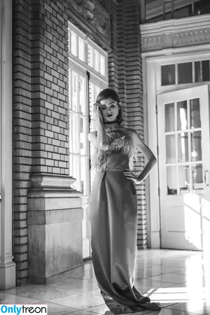Natalia Dyer / nattyiceofficial nude photo #0437