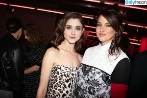 Natalia Dyer / nattyiceofficial nude photo #0456