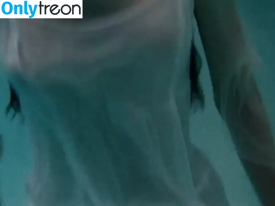 Natalia Dyer nude photo #0257 (nattyiceofficial)