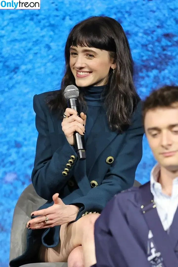 Natalia Dyer nude photo #0345 (nattyiceofficial)