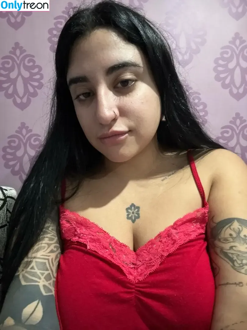 Natalia Sfeir nude photo #0007 (Jitanamami / ghibaudo.natalia)