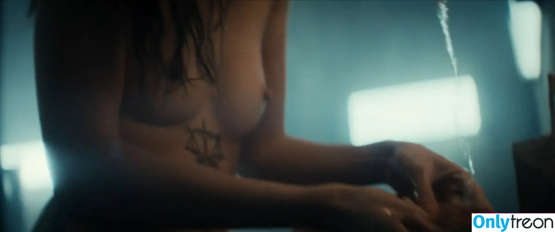Natalia Tena nude photo #0021 (nattenalady)