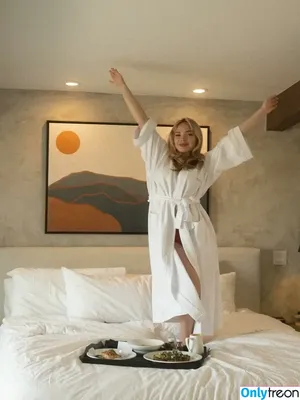 Natalie Alyn Lind / nataliealynlind / natalynlind nude photo #0897