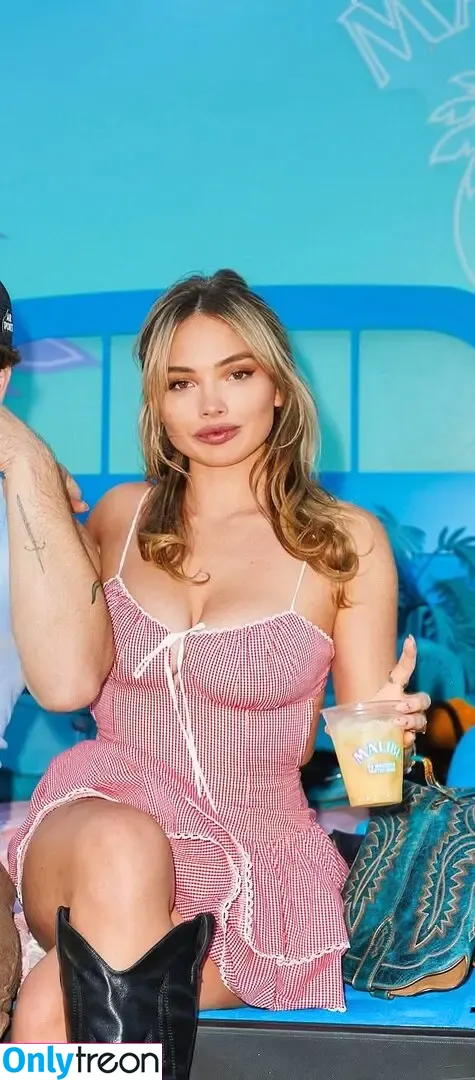 Natalie Alyn Lind nude photo #0854 (nataliealynlind / natalynlind)