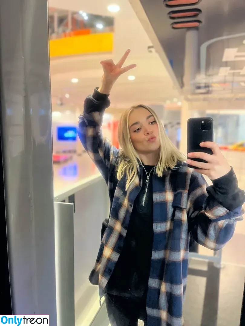 Natalie Decker nude photo #0055 (NatalieRacing / nataliedecker / user)