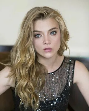 Natalie Dormer / nataliedormerig nude photo #0018