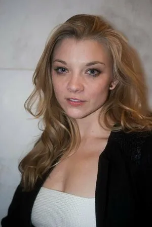 Natalie Dormer / nataliedormerig nude photo #0057
