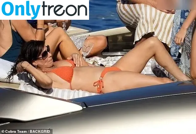 Natalie Imbruglia nude photo #0200 (natalie_imbruglia)