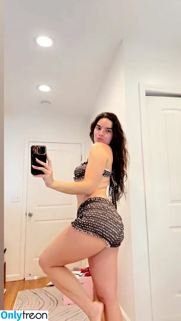 Natalie Noel nude photo #1620 (Mariduena / natalinanoel / natashanoel)