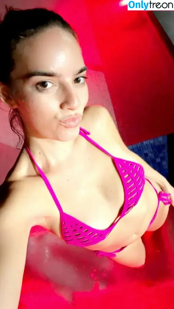 Natalie Noel nude photo #1798 (Mariduena / natalinanoel / natashanoel)