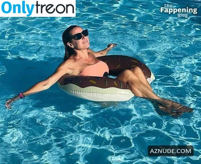 Natalie Pinkham nude photo #0073 (natalie_pinkham)