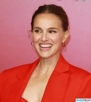 Natalie Portman / natalieportman nude photo #1184