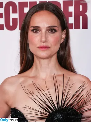 Natalie Portman / natalieportman nude photo #1206