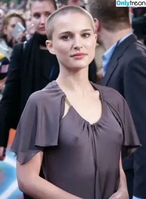 Natalie Portman / natalieportman nude photo #1320
