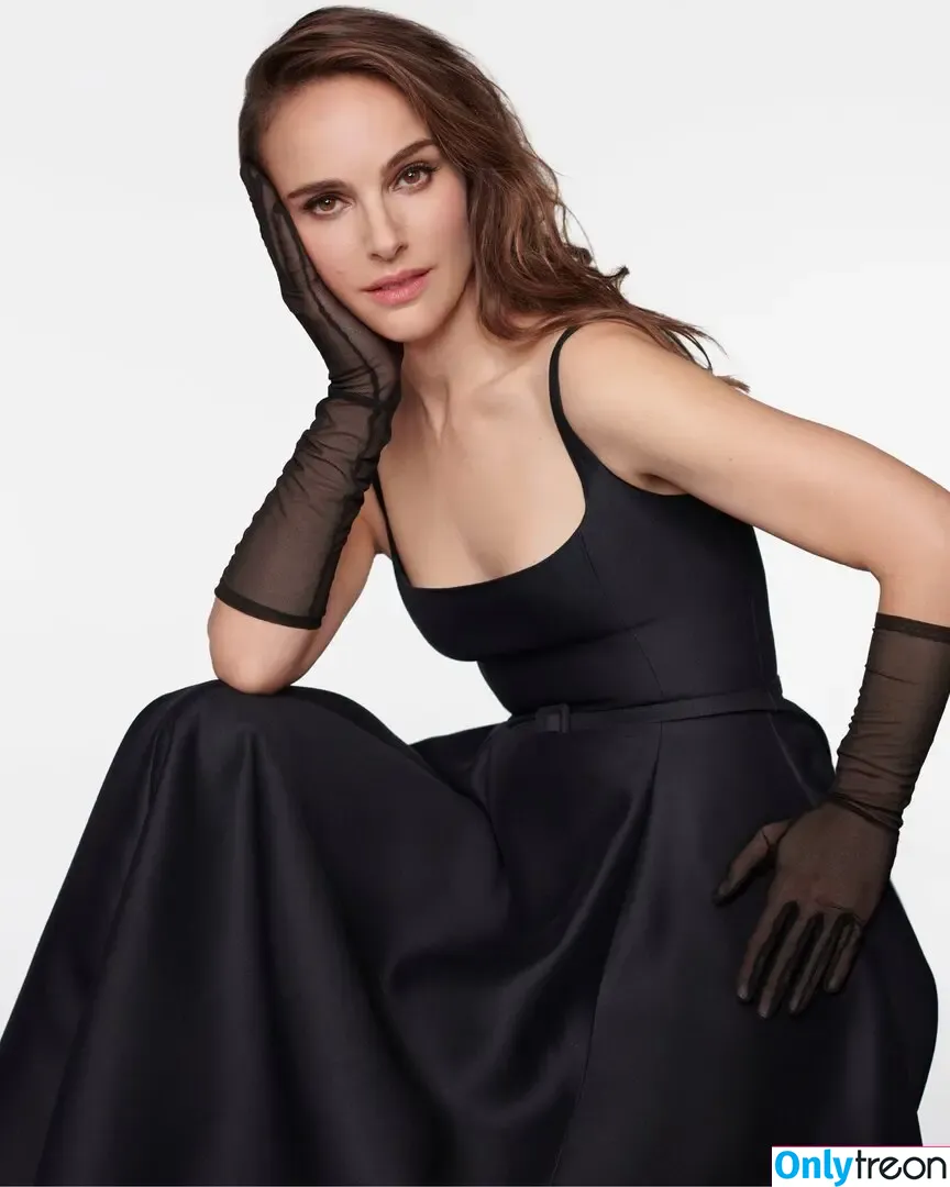 Natalie Portman nude photo #1083 (natalieportman)