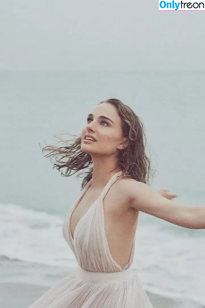 Natalie Portman nude photo #1230 (natalieportman)