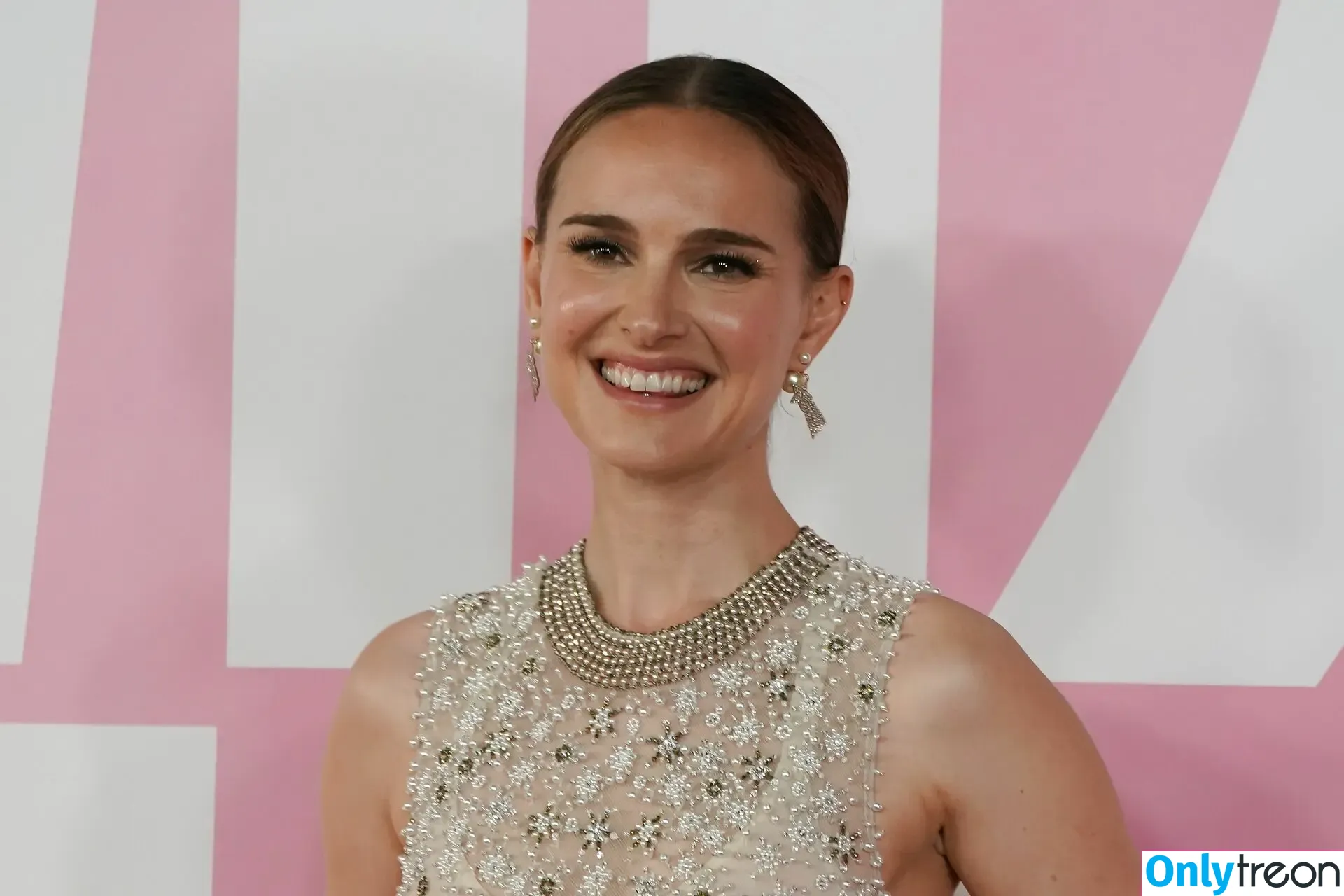 Natalie Portman nude photo #1257 (natalieportman)