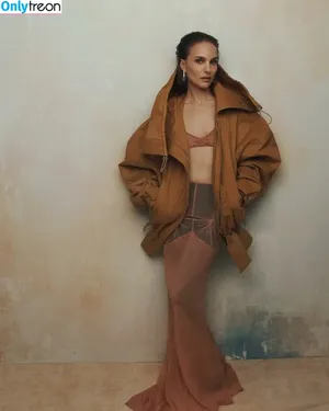 Natalie Portman / natalieportman nude photo #2165