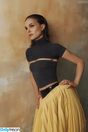 Natalie Portman / natalieportman nude photo #2175