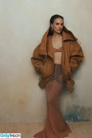 Natalie Portman / natalieportman nude photo #2181