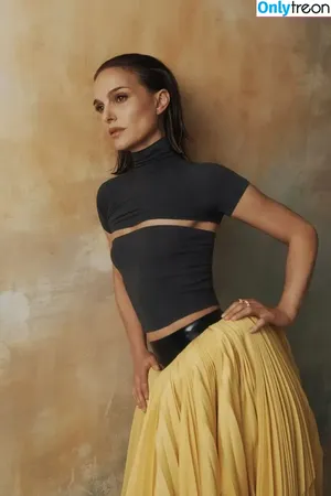 Natalie Portman / natalieportman nude photo #2185