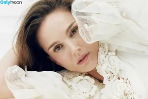 Natalie Portman / natalieportman nude photo #2192