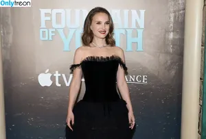 Natalie Portman / natalieportman nude photo #2268