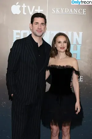 Natalie Portman / natalieportman nude photo #2299