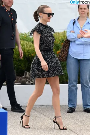 Natalie Portman / natalieportman nude photo #2372