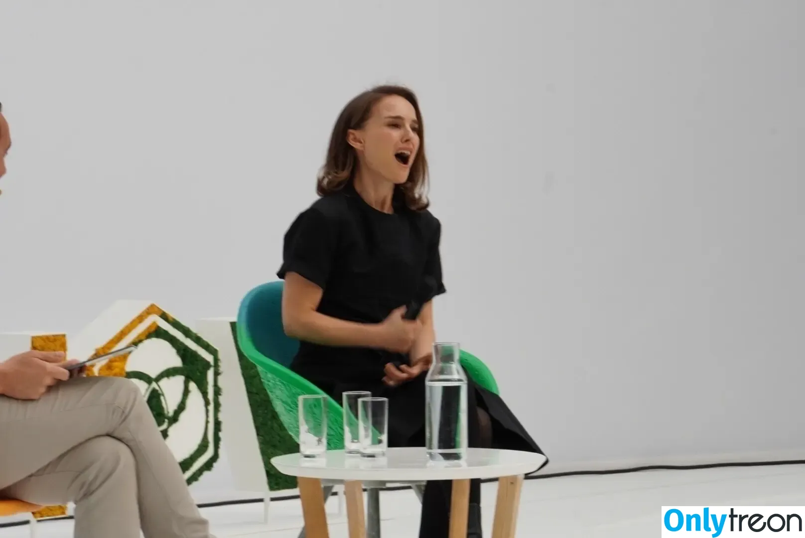 Natalie Portman nude photo #2146 (natalieportman)