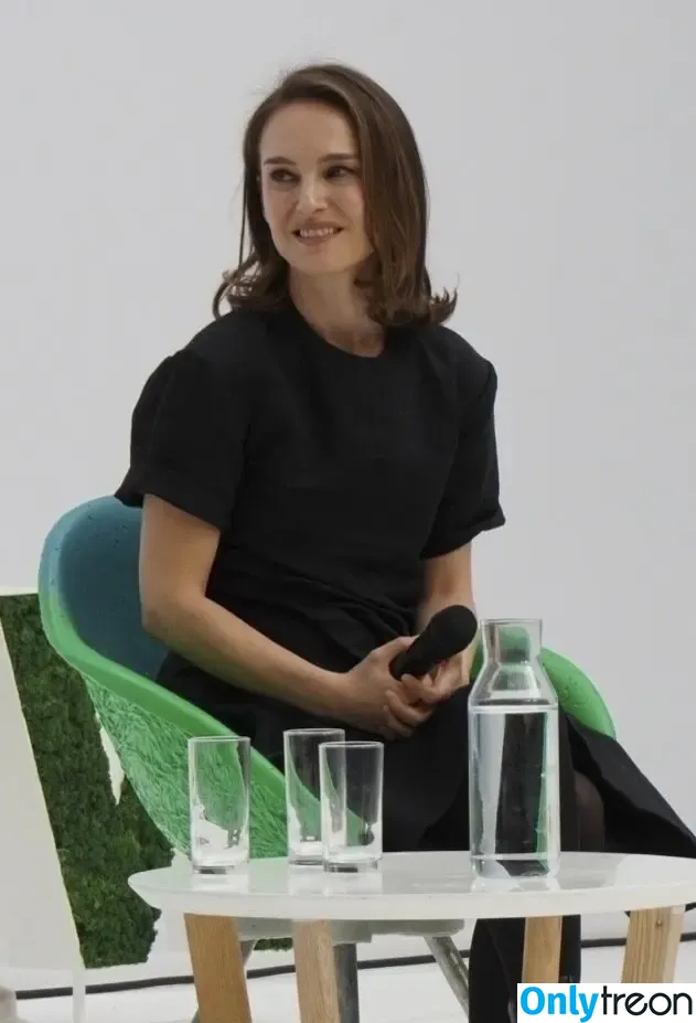 Natalie Portman nude photo #2147 (natalieportman)