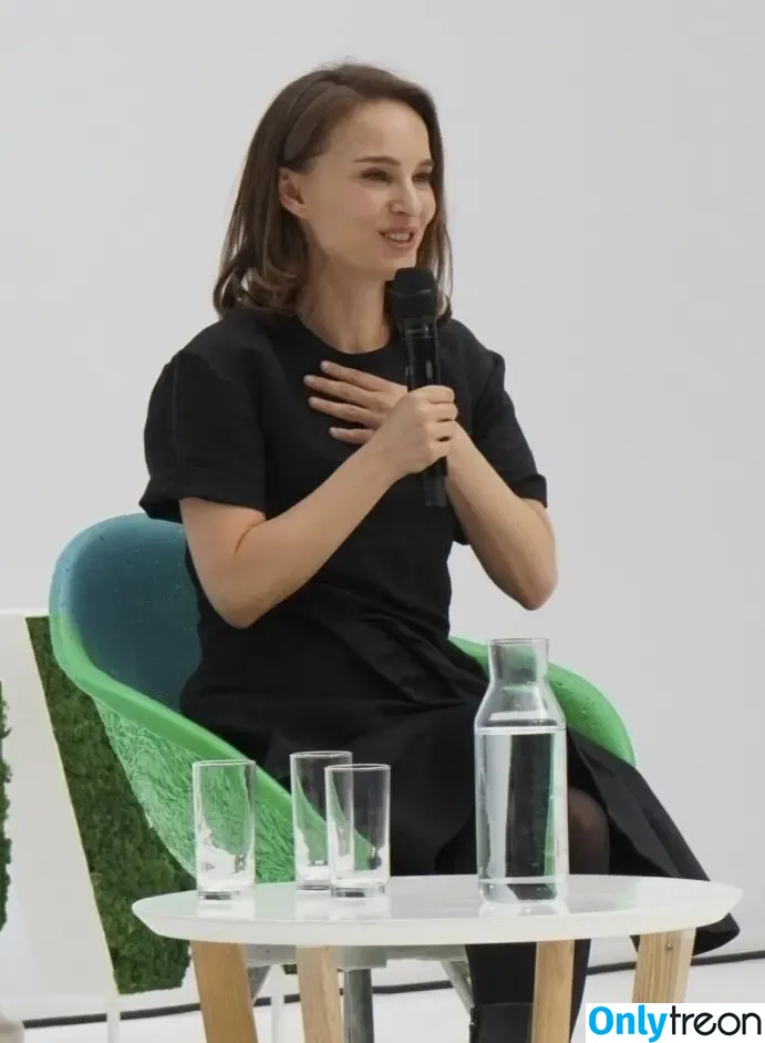 Natalie Portman nude photo #2150 (natalieportman)