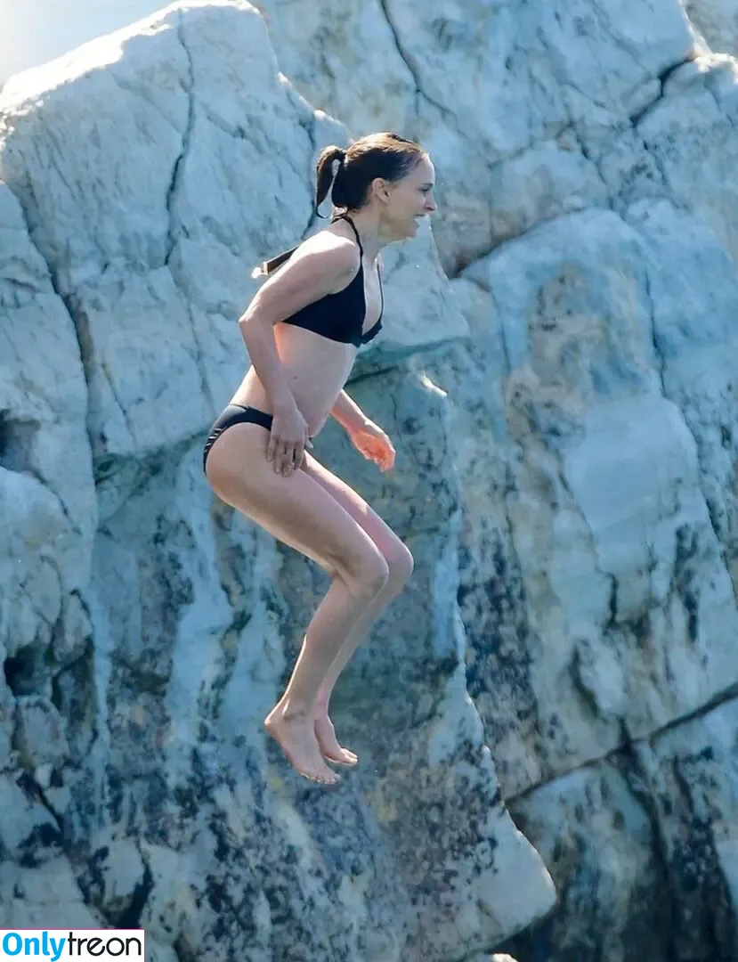 Natalie Portman nude photo #2304 (natalieportman)