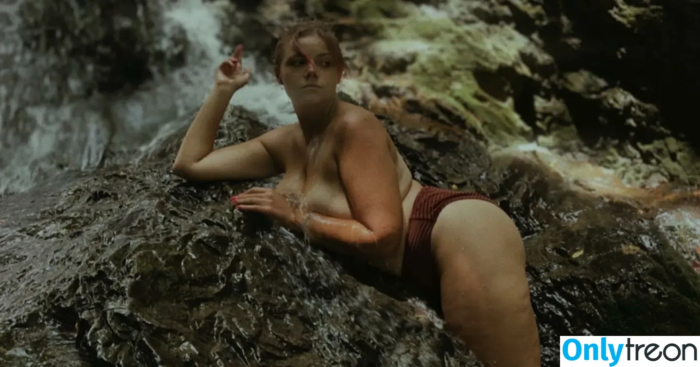 Natalina Zhdanova nude photo #0001 (babechills / barbiechills / moonshinespace)