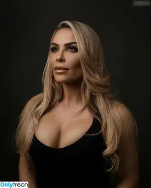 Natalya Neidhart / Wwe / jenni-neidhart / natalya_boat nude photo #0529