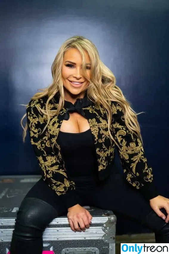 Natalya Neidhart nude photo #0042 (Wwe / jenni-neidhart / natalya_boat)