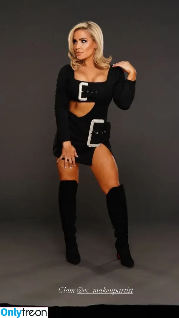 Natalya Neidhart nude photo #0088 (Wwe / jenni-neidhart / natalya_boat)