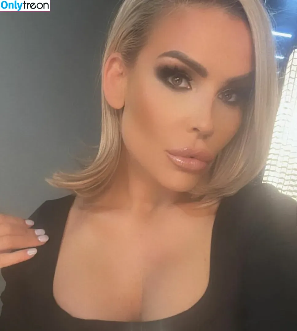 Natalya Neidhart nude photo #0089 (Wwe / jenni-neidhart / natalya_boat)