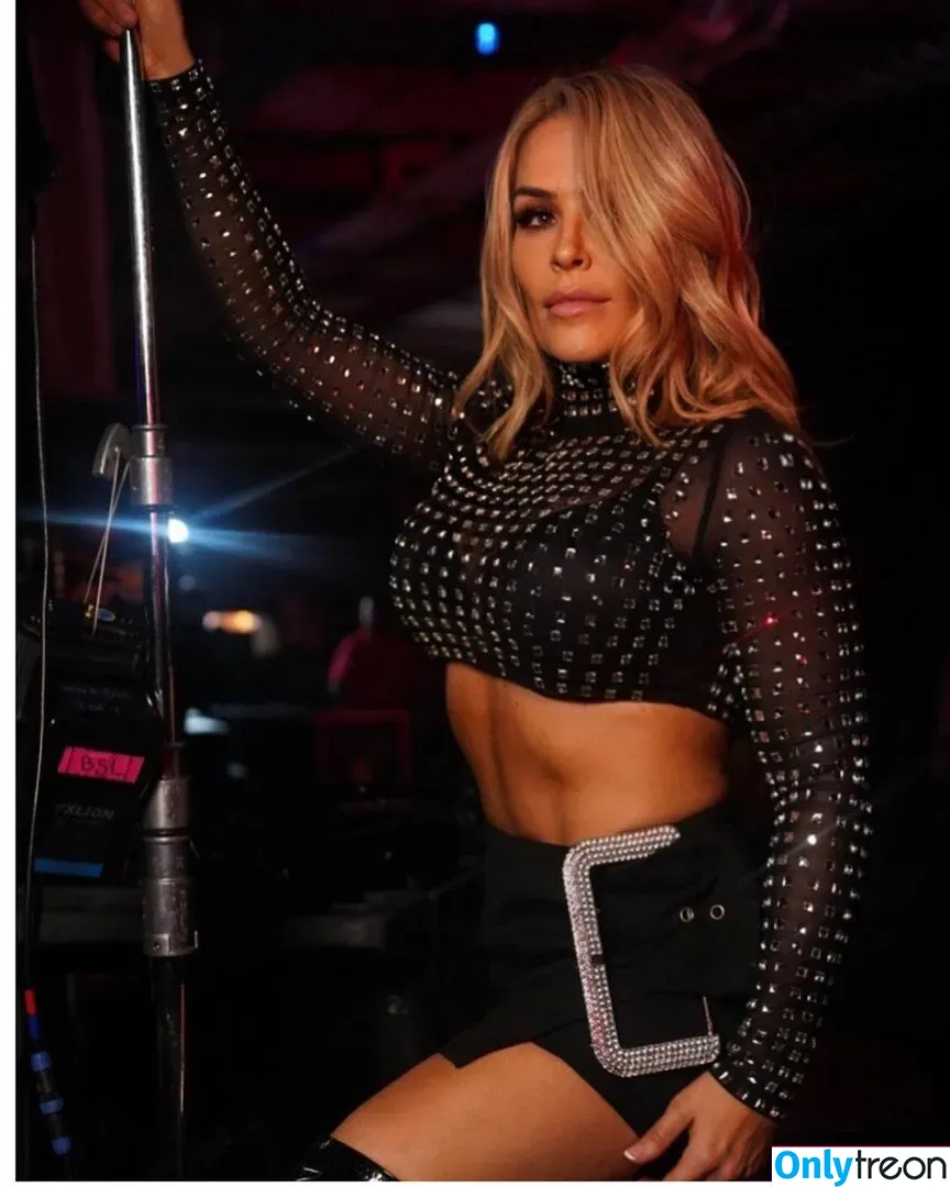 Natalya Neidhart nude photo #0194 (Wwe / jenni-neidhart / natalya_boat)