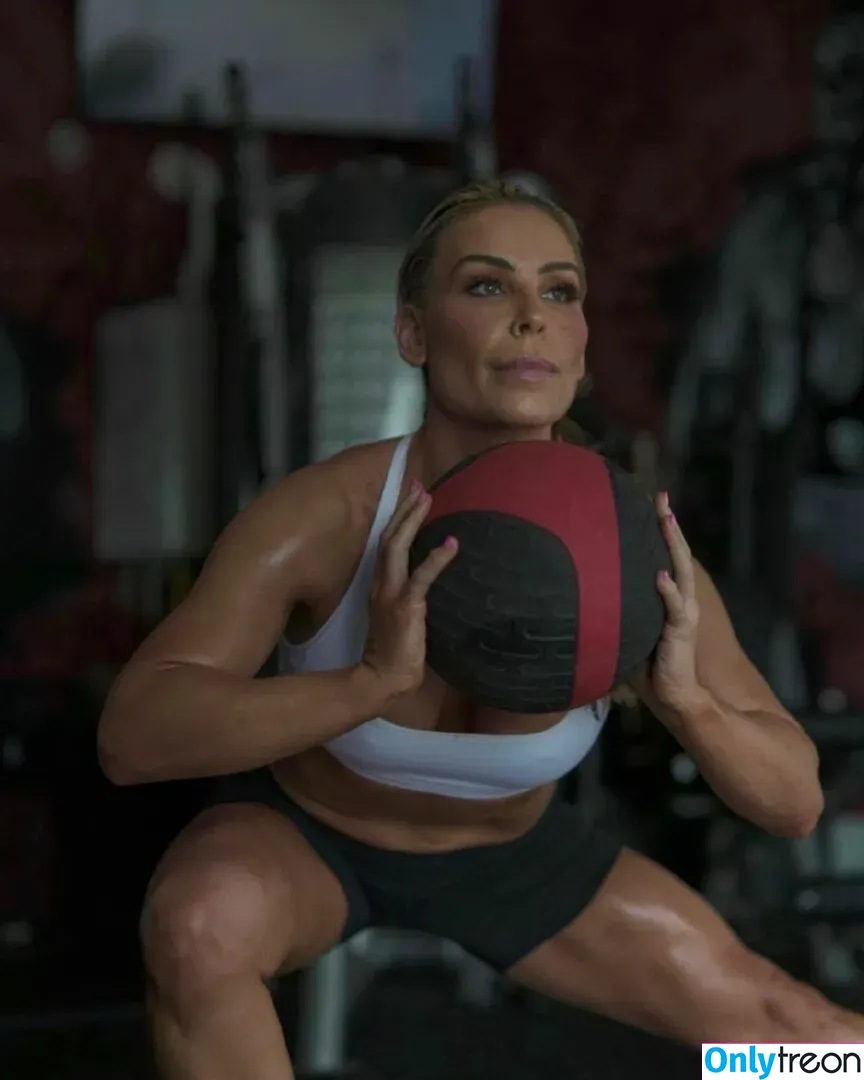 Natalya Neidhart nude photo #0221 (Wwe / jenni-neidhart / natalya_boat)