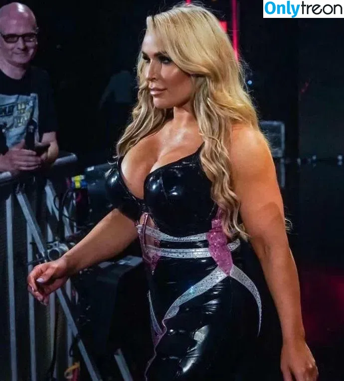 Natalya Neidhart nude photo #0261 (Wwe / jenni-neidhart / natalya_boat)